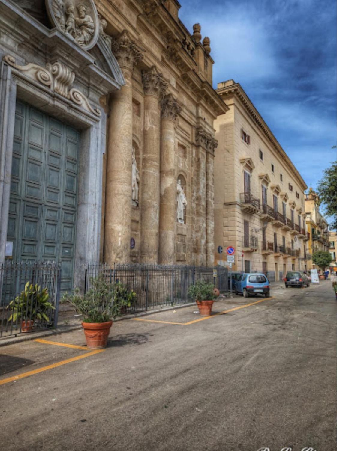 Bibi Rooms And Suite Palermo Exteriör bild