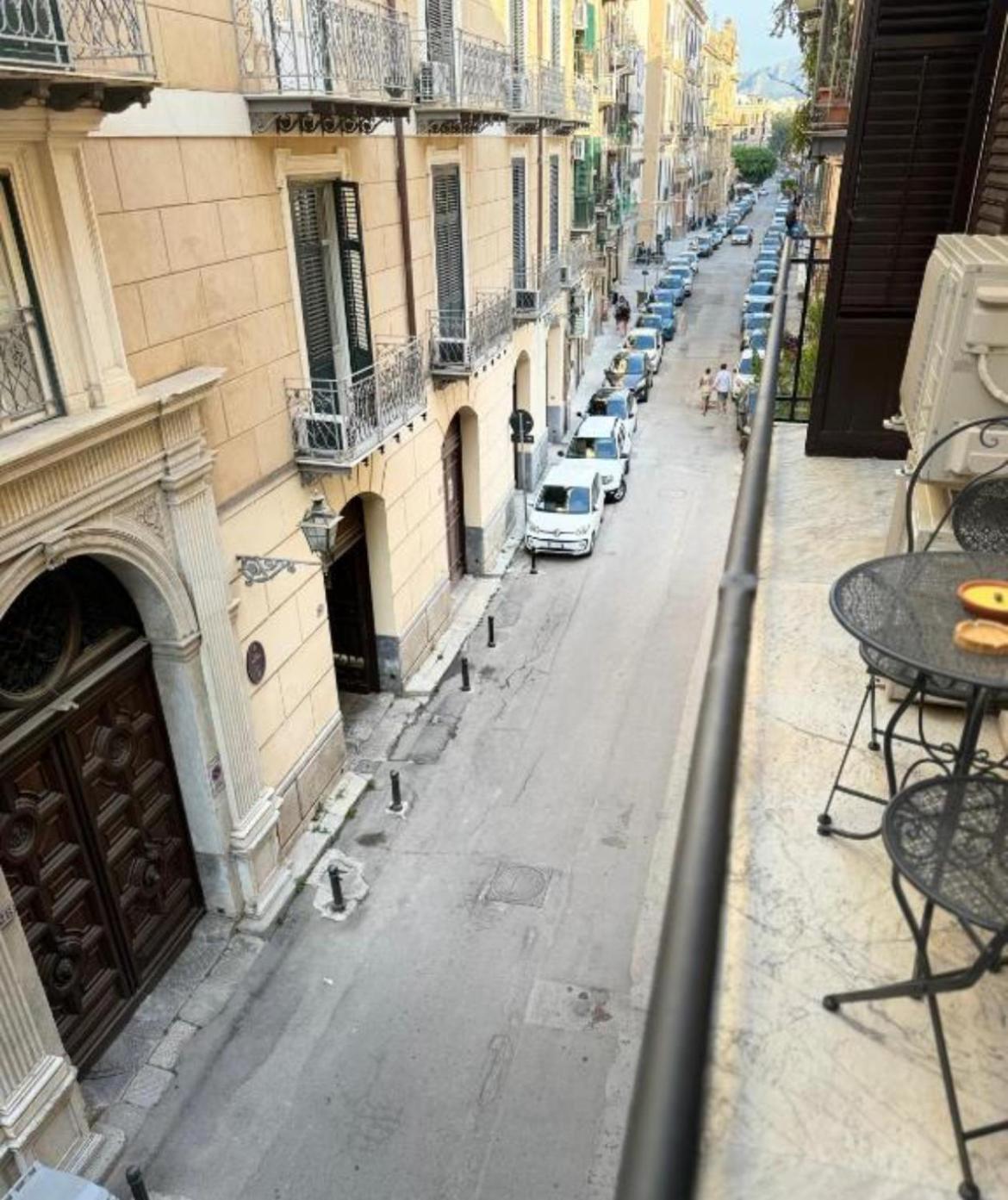 Bibi Rooms And Suite Palermo Exteriör bild